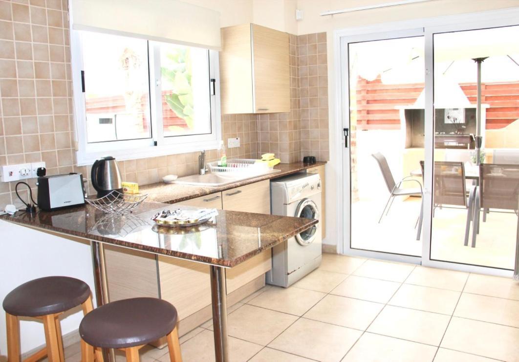 Villa Agnes Ayia Napa Ngoại thất bức ảnh